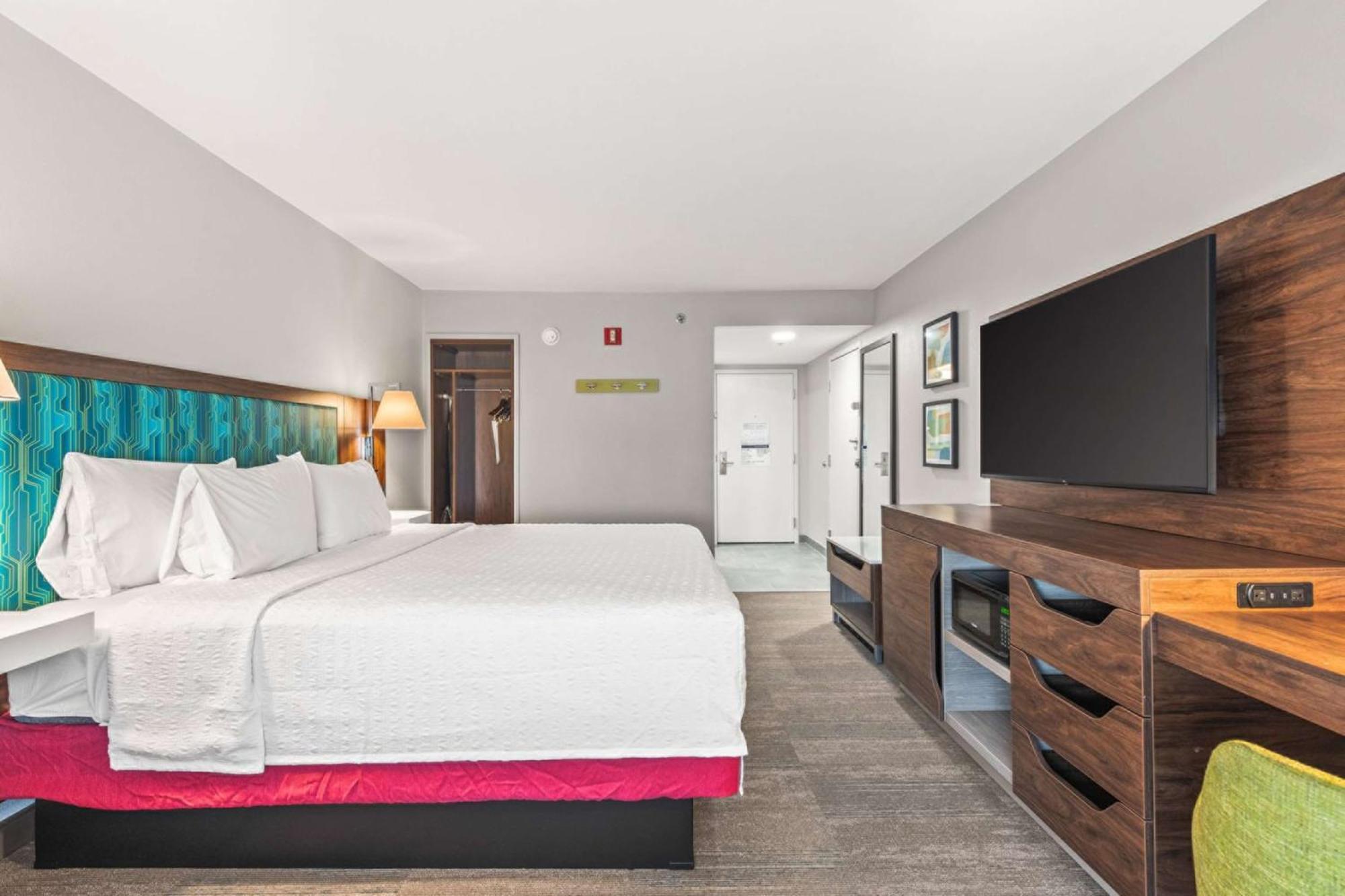 Hampton Inn Columbus-North Екстериор снимка