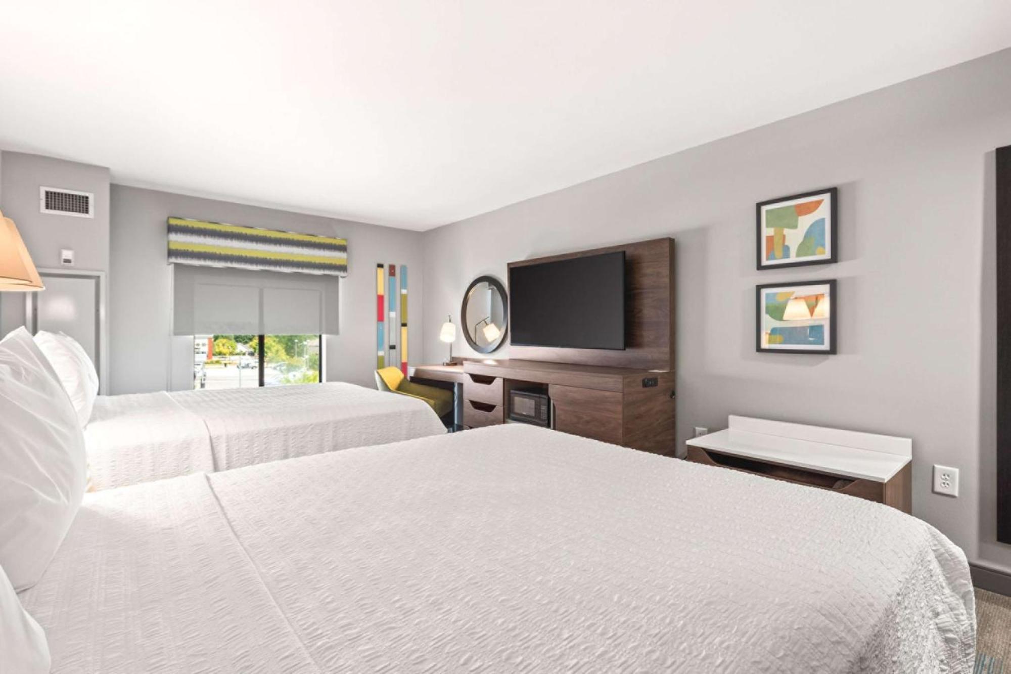 Hampton Inn Columbus-North Екстериор снимка
